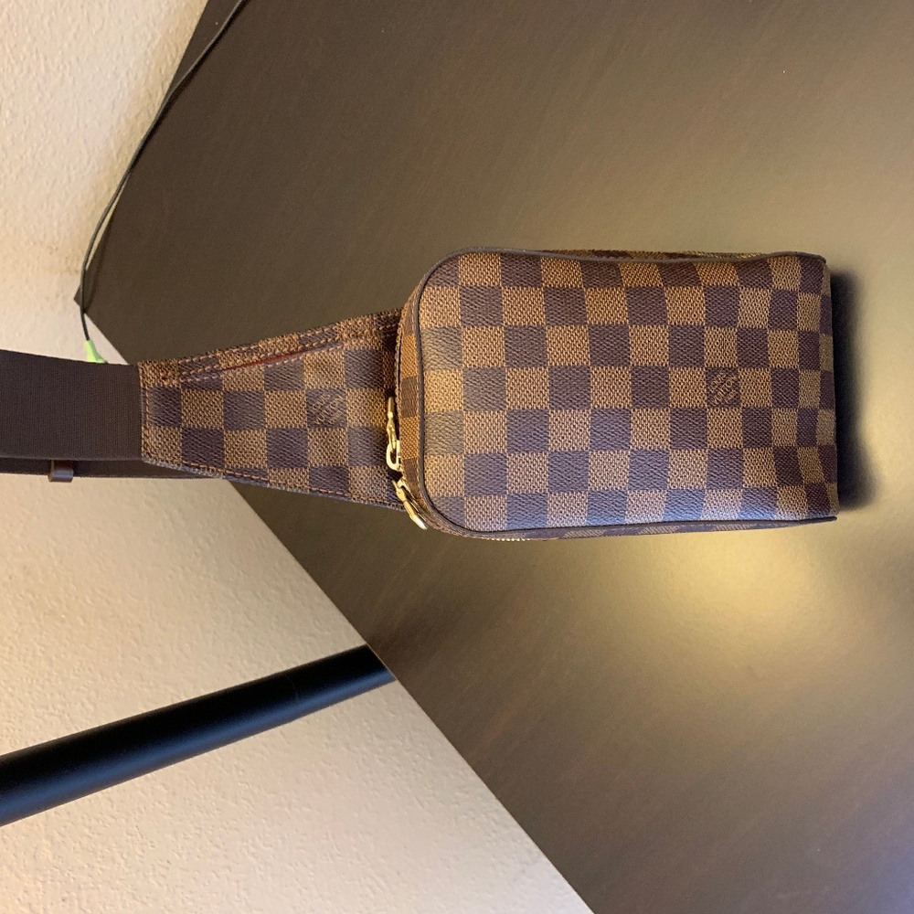 SOLD- LOUIS VUITTON Damier Ebene Authentic